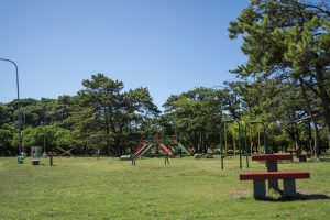 No estamos de vacaciones: Asi sucede en gran parte de la costa, el aislamiento poco a poco se va generalizando