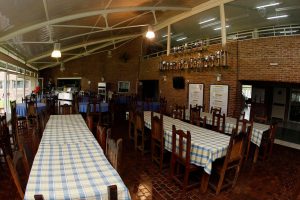 Postal de un comedor vacío en la pensión de Boca Crédito: Javier García Martino (Prensa Boca)