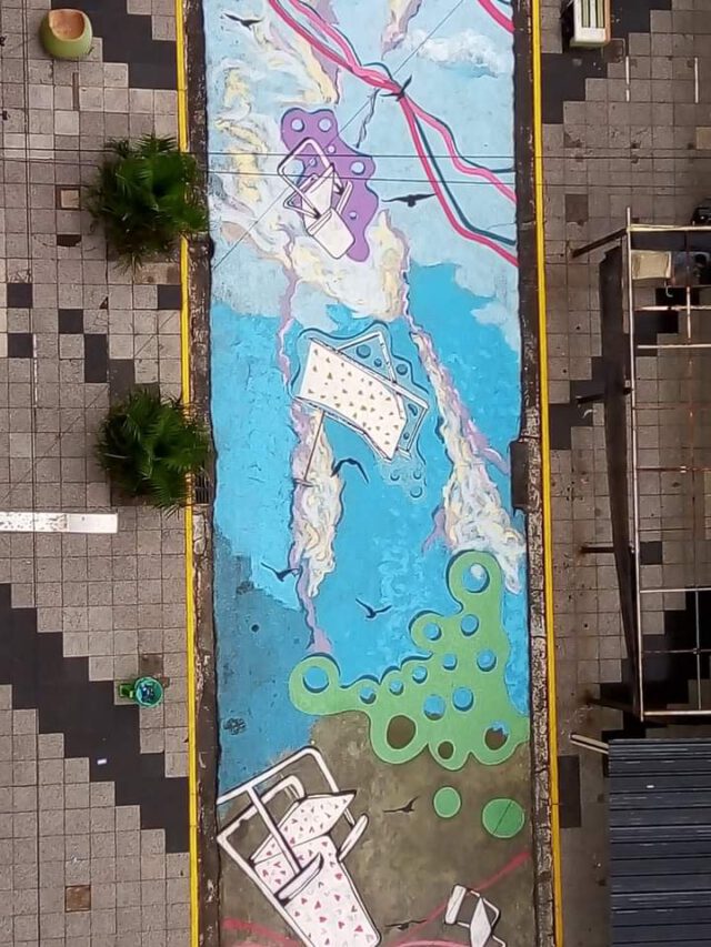 Reposeras en la peatonal