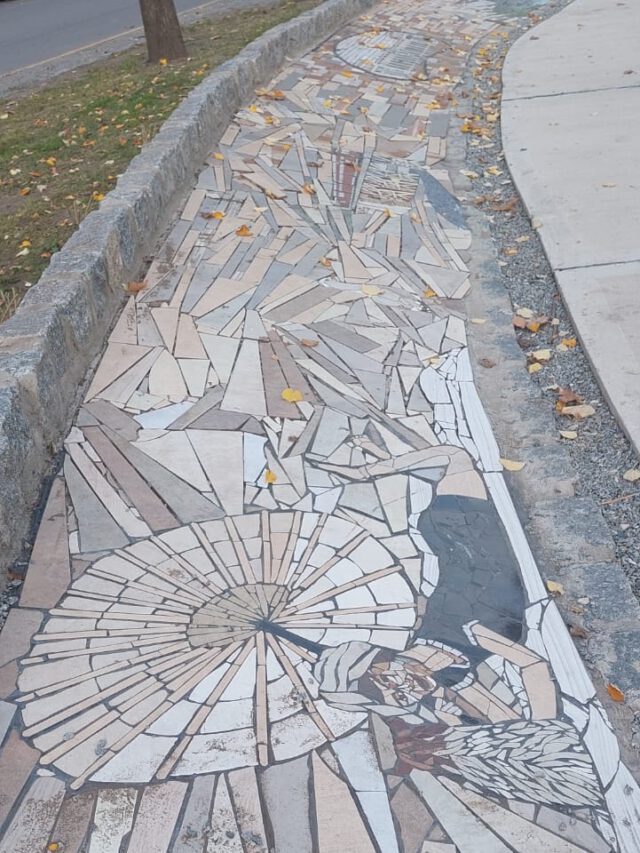 Un mural con la historia de Necochea