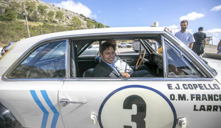 Junto a Mazzacane, Kicillof habló de la vuelta del TC al Fangio