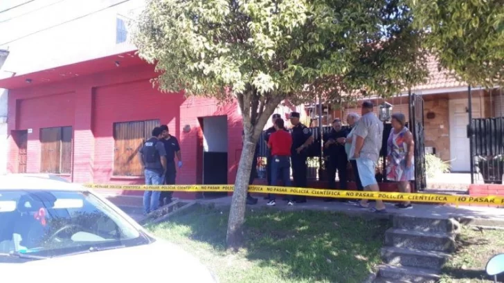 Más de cien policías, perros y análisis de cámaras: así buscan a Claudia Repetto