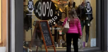 Las ventas minoristas cayeron 18,6% en agosto, según la CAME