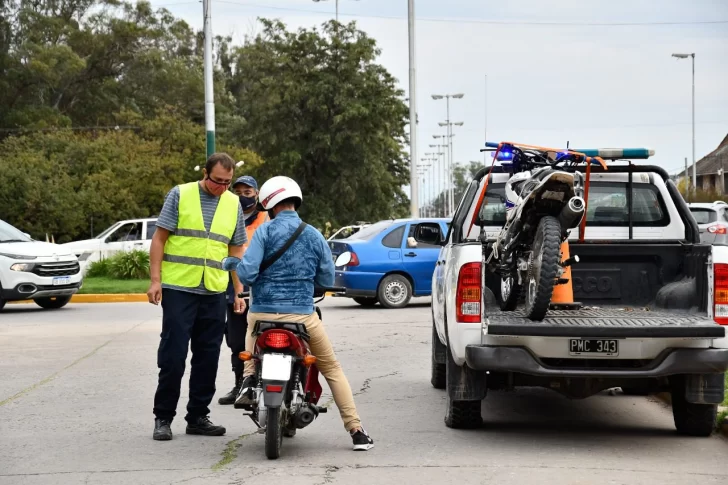 Secuestraron ocho motos y cuatro automotores por diferentes infracciones