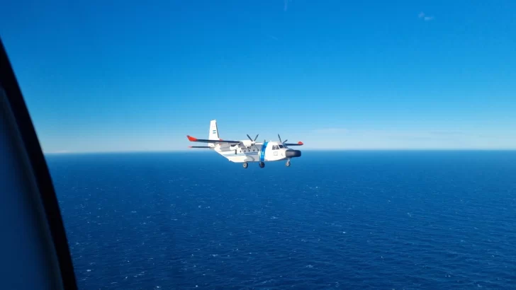 Prefectura rescató en alta mar al tripulante de un buque pesquero