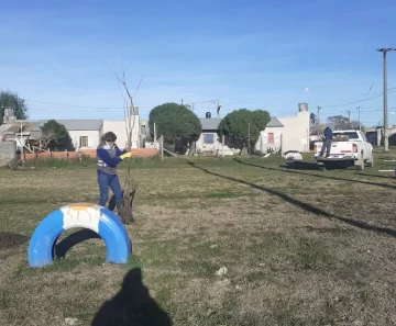 Vecinos y municipio crean una plaza en Barrio Norte