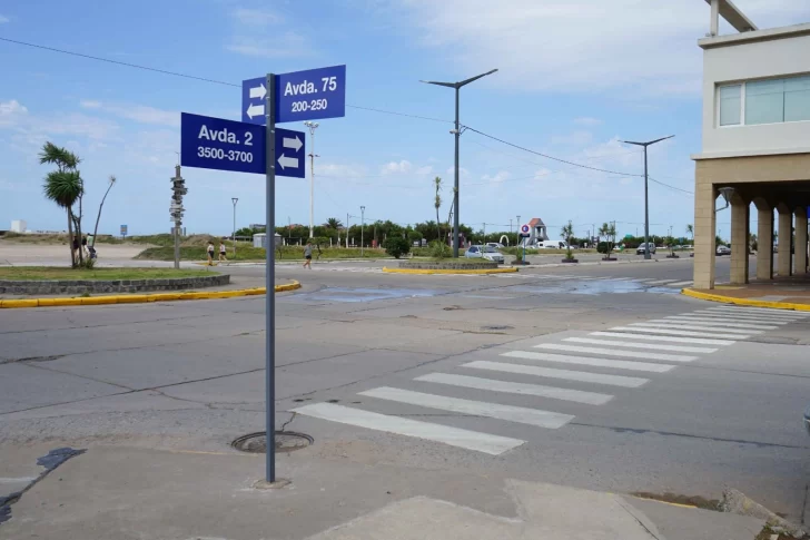 Colocan 140 carteles en las esquinas de la Villa Díaz Vélez