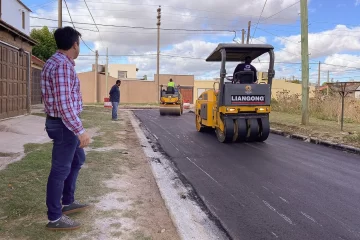 Se inicio la pavimentación del Barrio Los Tilos