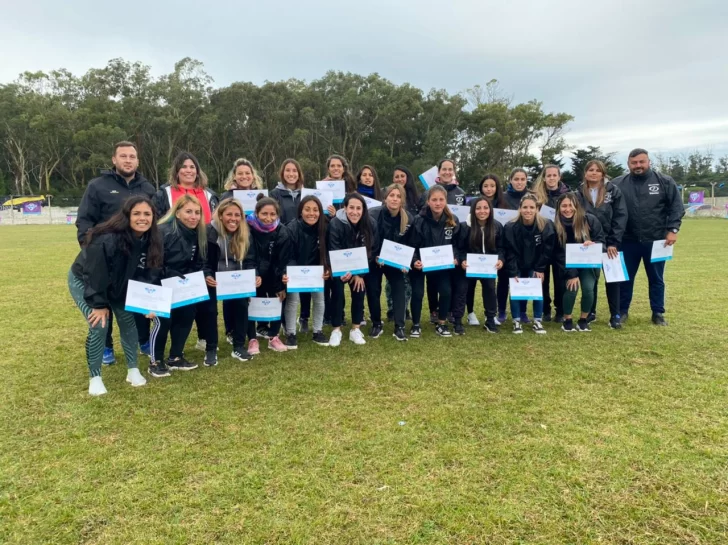 El seleccionado municipal de fútbol femenino está en semifinales de la Región Quinta