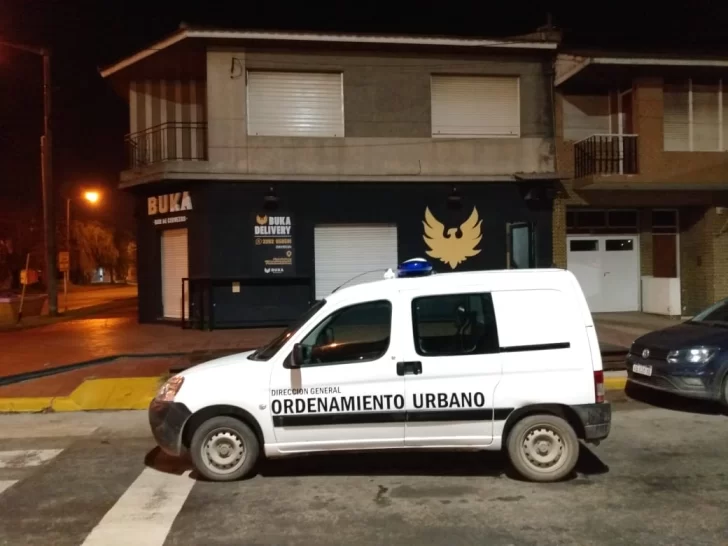 Clausuraron la cervecería de 75 y 42 por incumplir el protocolo