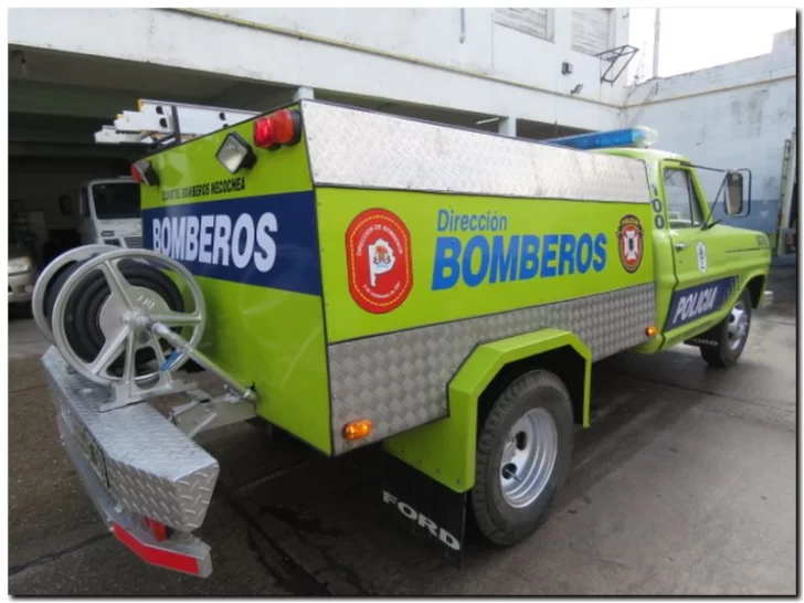 Incendio en una carpintería. Trabajaron dos dotaciones de bomberos