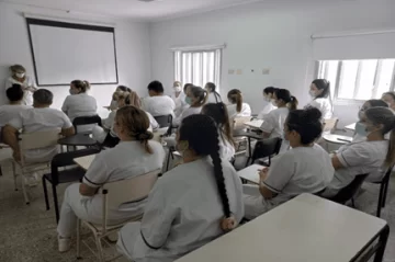 Tecnicatura de Enfermería: Deben confirmar su inscripción en el Hospital