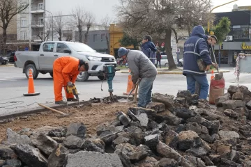Se puso en marcha una obra de bacheo en el microcentro