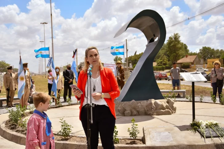 Quedó inaugurado el Monumento en homenaje a los caídos en el ARA San Juan