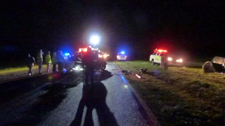 Identifican a las víctimas fatales y heridos del choque en la Ruta 228