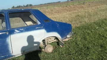 Rompió el auto en la ruta y se lo desmantelaron