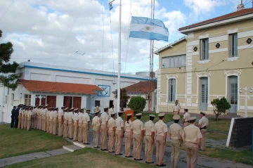Prefectura llama a concurso de profesionales
