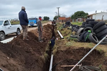 Se ejecutan obras de cloacas en Necochea y Quequén