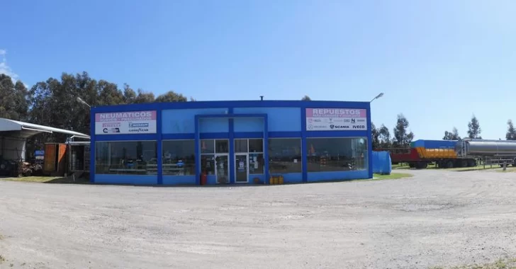 Robaron nuevamente en una gomería de Quequén. Lograron capturar al delincuente