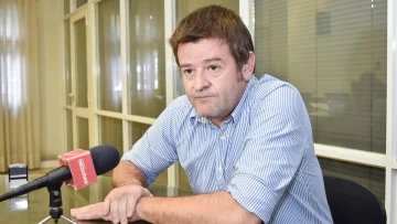 Cobrarían tasas a los combustibles por la escasa recaudación de la Comuna