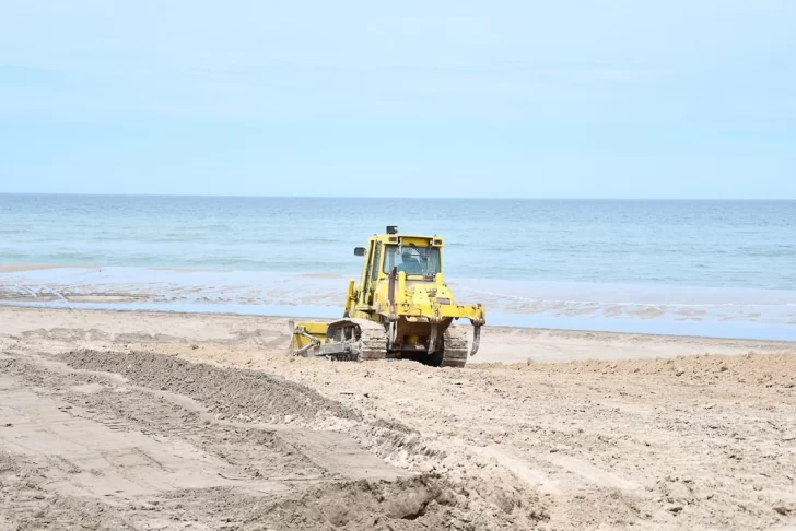 Entoscan las bajadas y subidas a la playa para 4 x 4