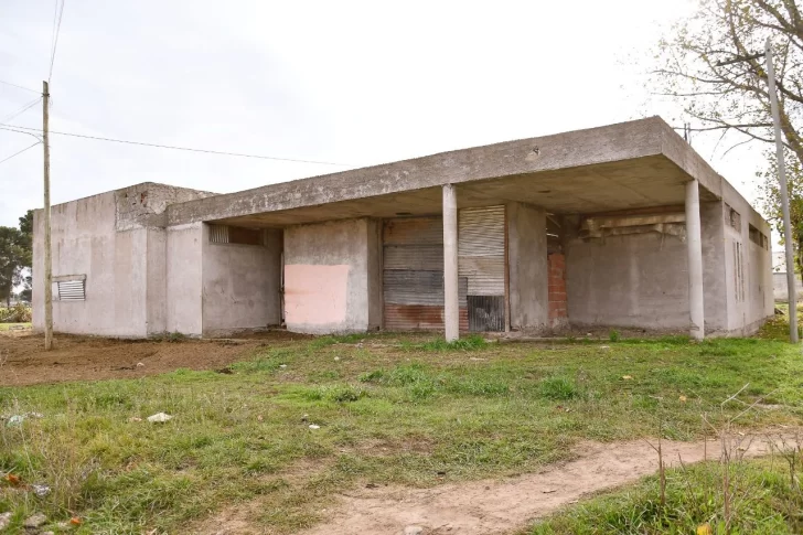 Gestionan la finalización del Jardín 919