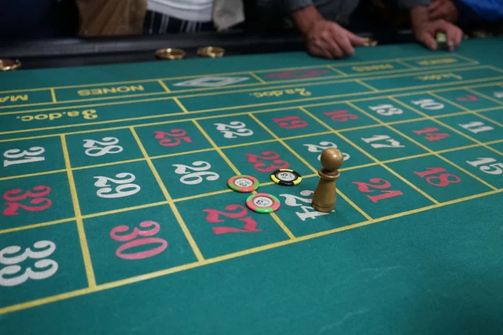 Entre 200 y 300 personas por noche visitan la sala de juegos del Casino
