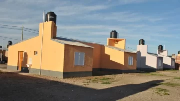 Suspenden entrega de escrituras