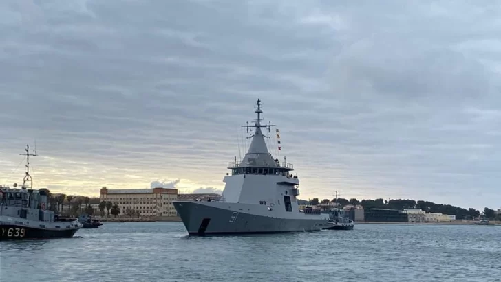 El ARA Bouchard de la Armada capturó un buque chino que pescaba ilegalmente en el Mar Argentino