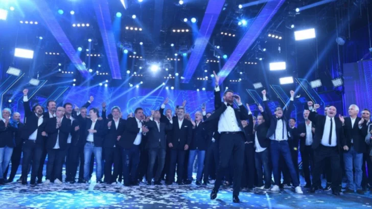 Entre humor y política, Tinelli volvió con ShowMatch y celebró los 30 años del programa