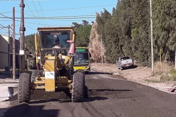 Mejoran calles de tierra por donde pasa el colectivo