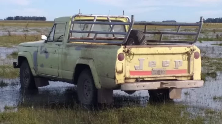 Asaltan a una pareja de jubilados en el campo y le roban la camioneta