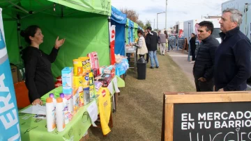 La feria itinerante de alimentos desembarcó en la Plaza Isabel La Católica