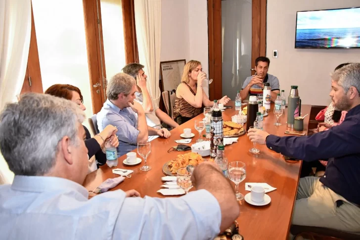 Concejo: Reunión, presupuesto, basura y sesiones