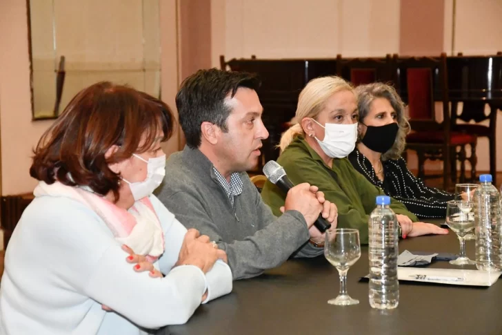 Asumieron las directoras del Hospital