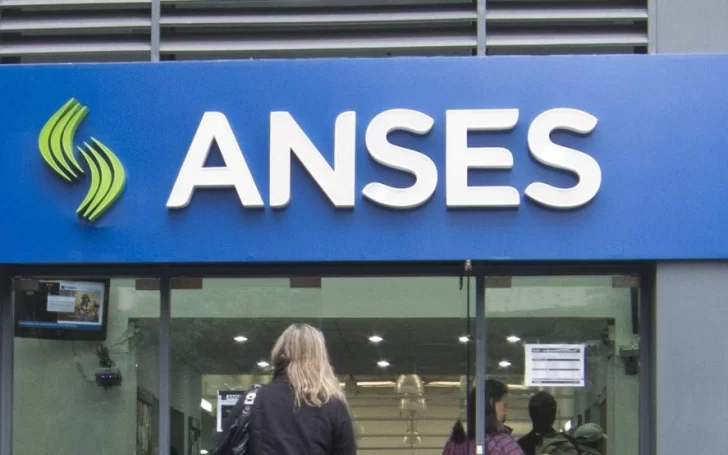 ANSES adelanta los pagos ante el paro en los bancos
