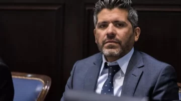 Domínguez Yelpo renovaría banca en diputados si se repiten los números en octubre