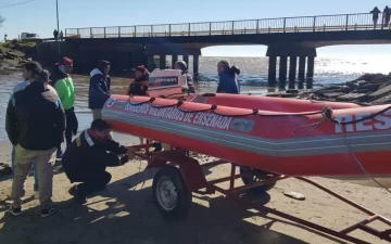 Siguen buscando a los pescadores desaparecidos en Punta Lara