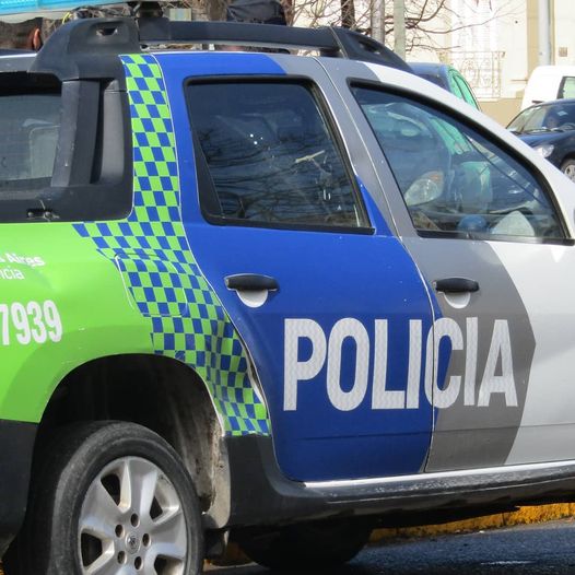 Dos personas robaron una bicicleta y se dieron a la fuga