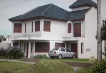 Asaltaron a una mujer de 62 años en su vivienda. La ataron con cables y sábanas