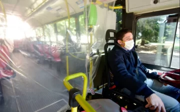Nuevas obligaciones para circular en autos, motos y transporte público en la cuarentena