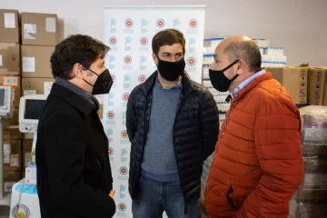 La Provincia entregó más de 170 nuevos respiradores a 42 municipios