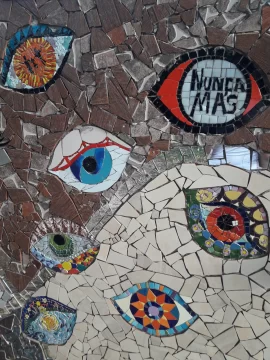 Mural colectivo en el parque Miguel Lillo