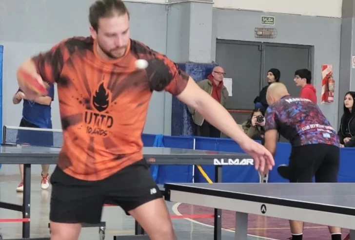 Finales provinciales de tenis de mesa en el Polideportivo