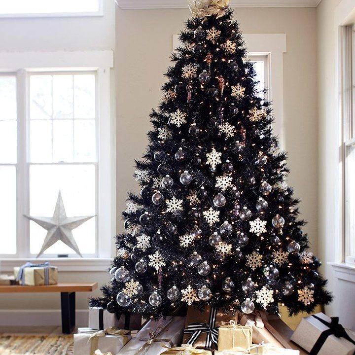 Armar el arbolito de navidad cuesta  35 por ciento más que el año pasado