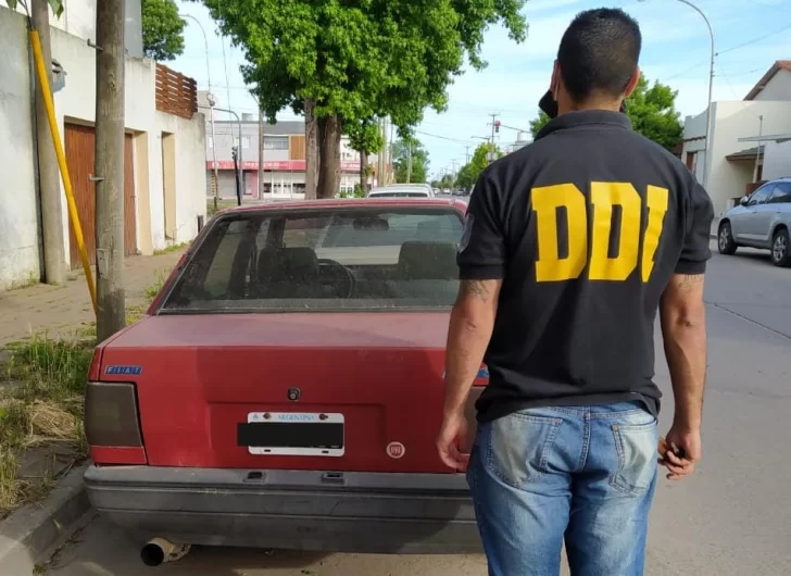 Tenía un auto prestado y se negaba a devolverlo