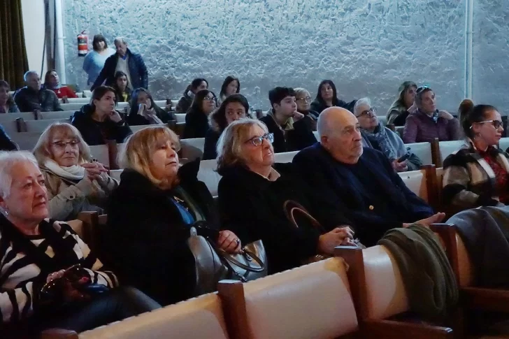 Centros de jubilados y entidades intermedias participaron de una jornada contra el maltrato