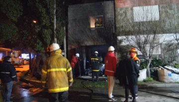 Se incendió un depósito del barrio puerto