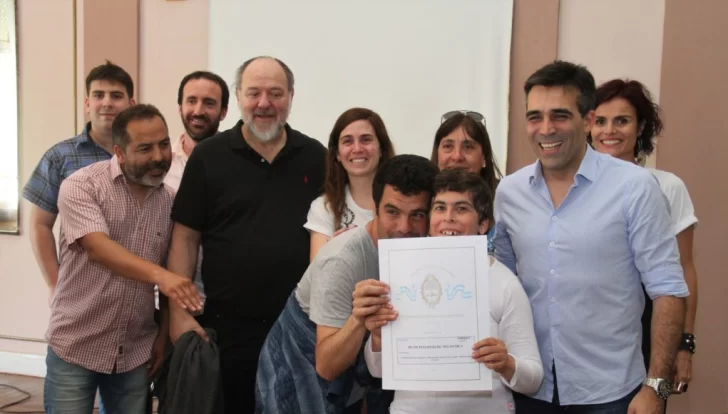 El hogar “Todo para Ellos” recibió la escritura de la propiedad