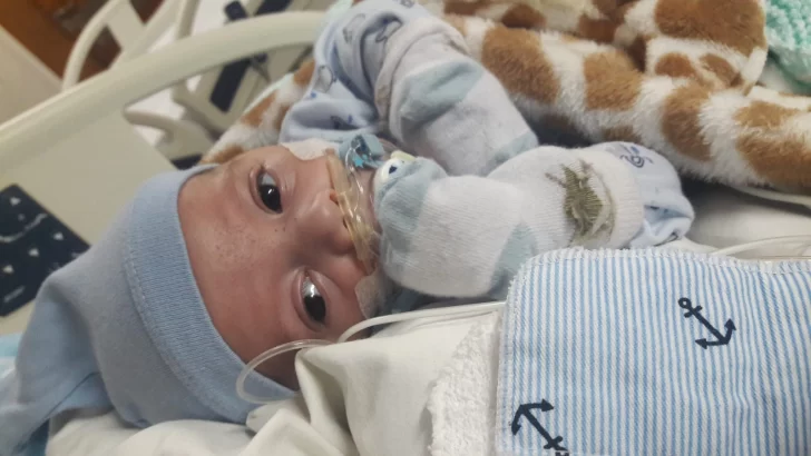 Ayrton, el bebé necochense que se encuentra en el Materno Infantil y necesita la ayuda de todos